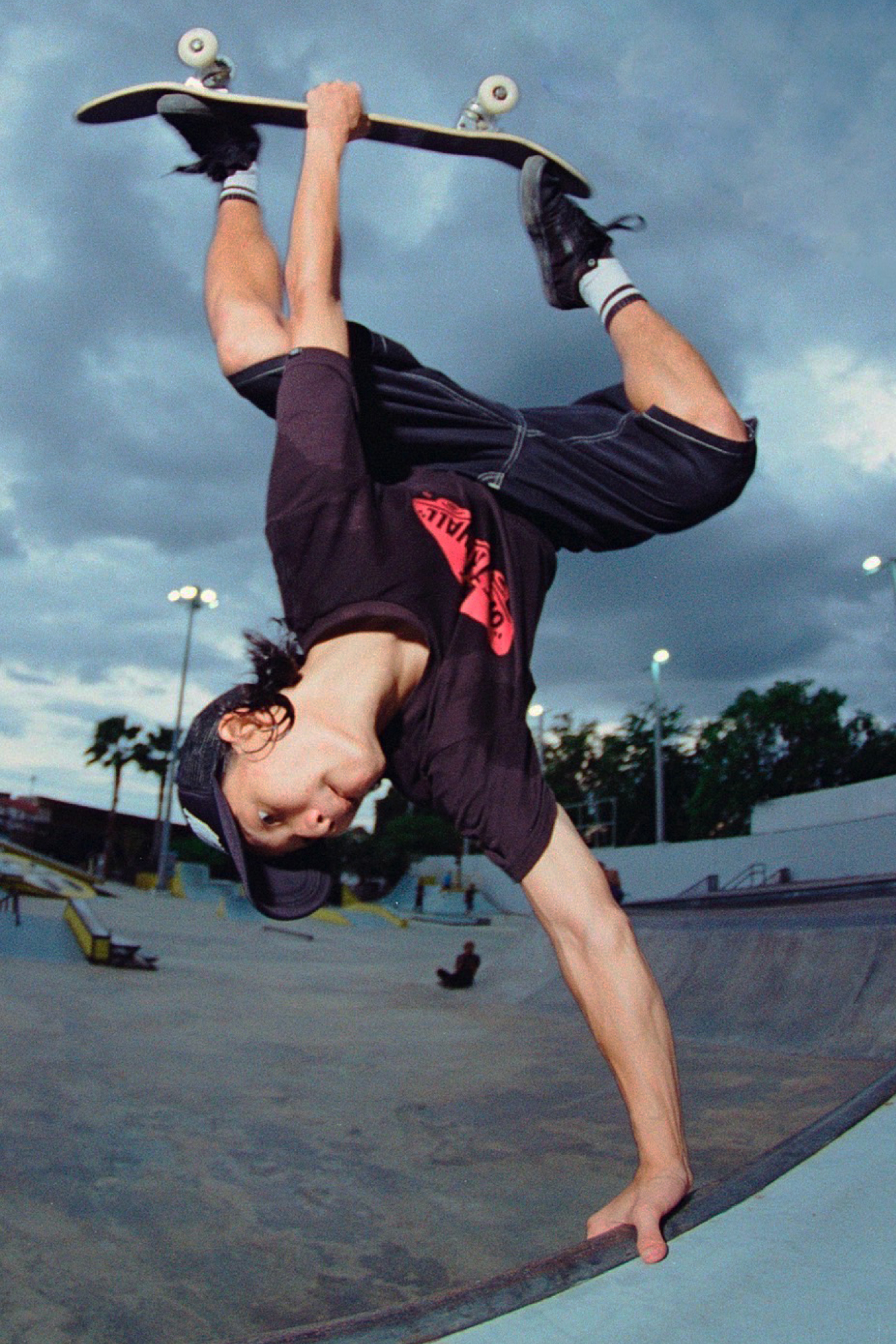 01_popup_TON_KONWIT_Vans-ATHLETE_Web+Mobile