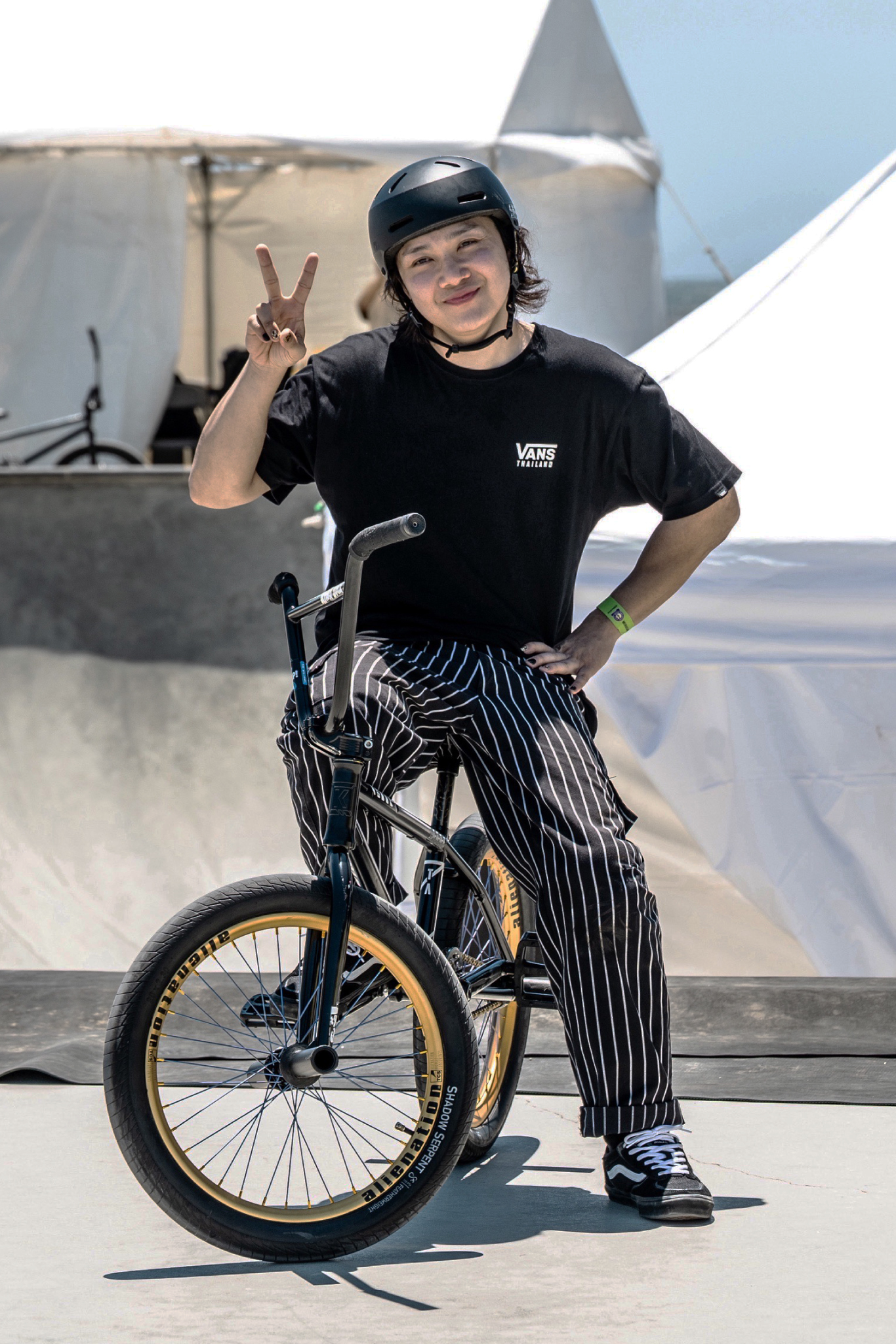 02_popupTAM_Vans-ATHLETE_Web+Mobile